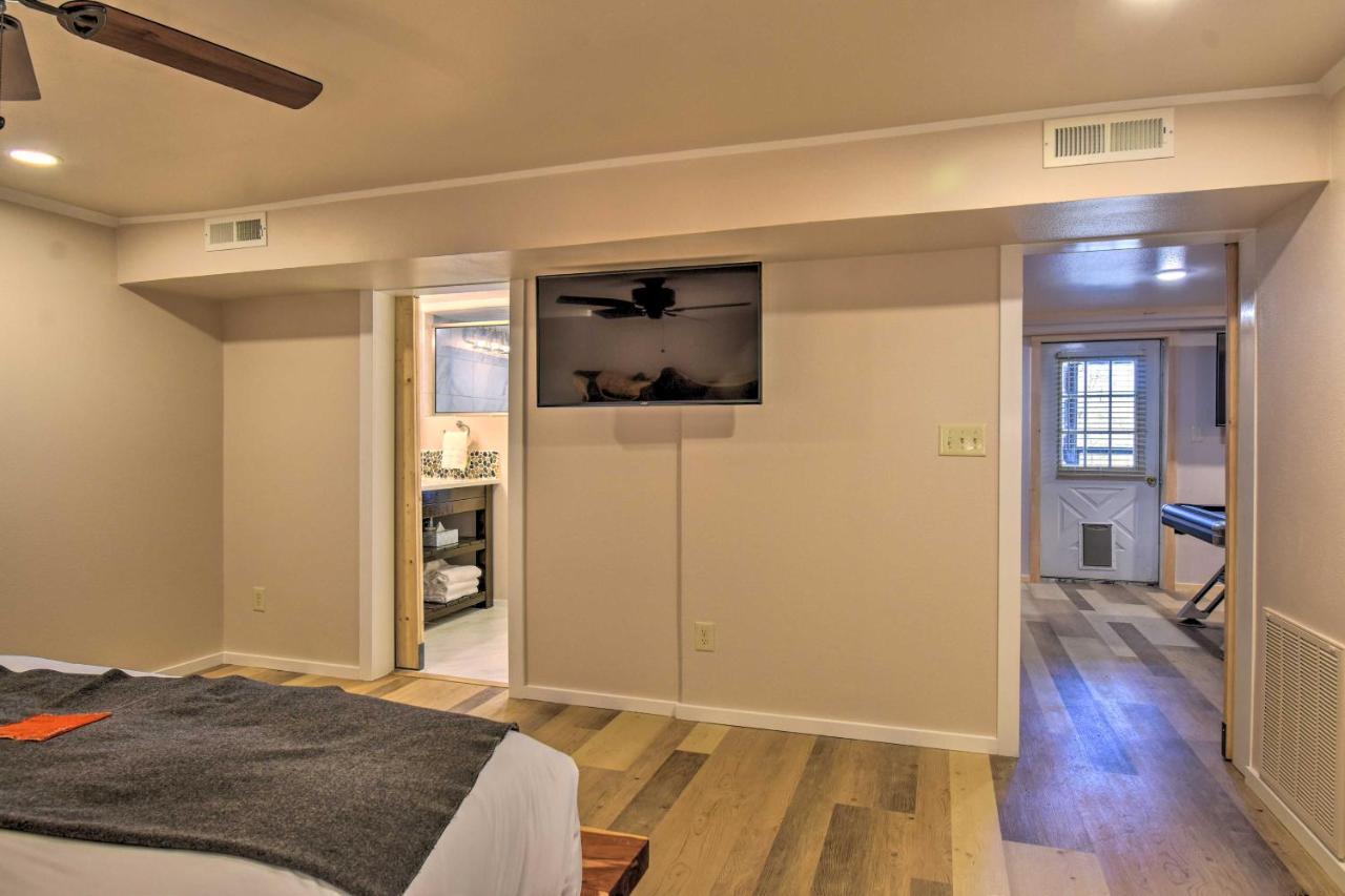 Luxury Pearcy Cabin With 5 Private Acres And Hot Tub! Buitenkant foto